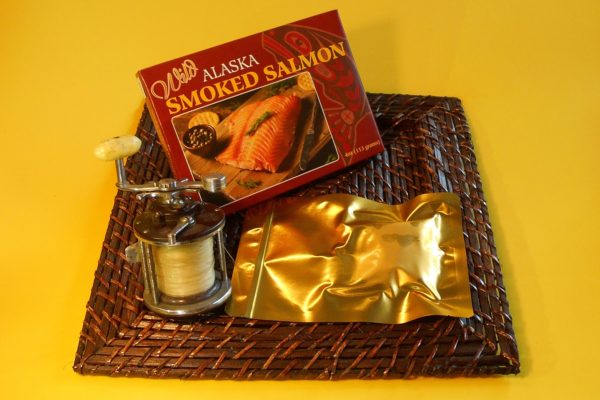 Pacific 4 oz Box Smoked